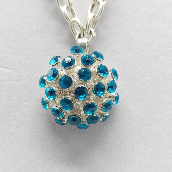 Jessica Simpson Silver Tone Necklace With Blue Crystal Sphere Pendant - Picture 2 of 7
